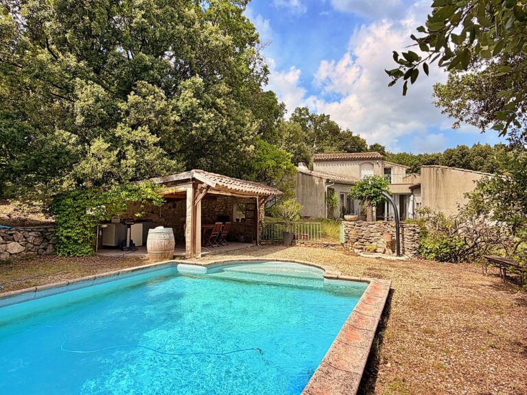 Maison d'architecte 125 m2 + gîte 25 m2